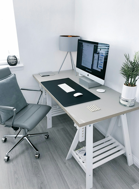 Boss Up Your Space: The Best Office Desks on Amazon to Transform Your Workspace